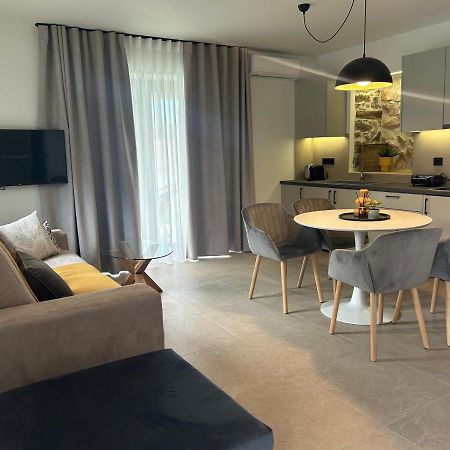 Piedra Luxury Apartments Nafplio Ngoại thất bức ảnh