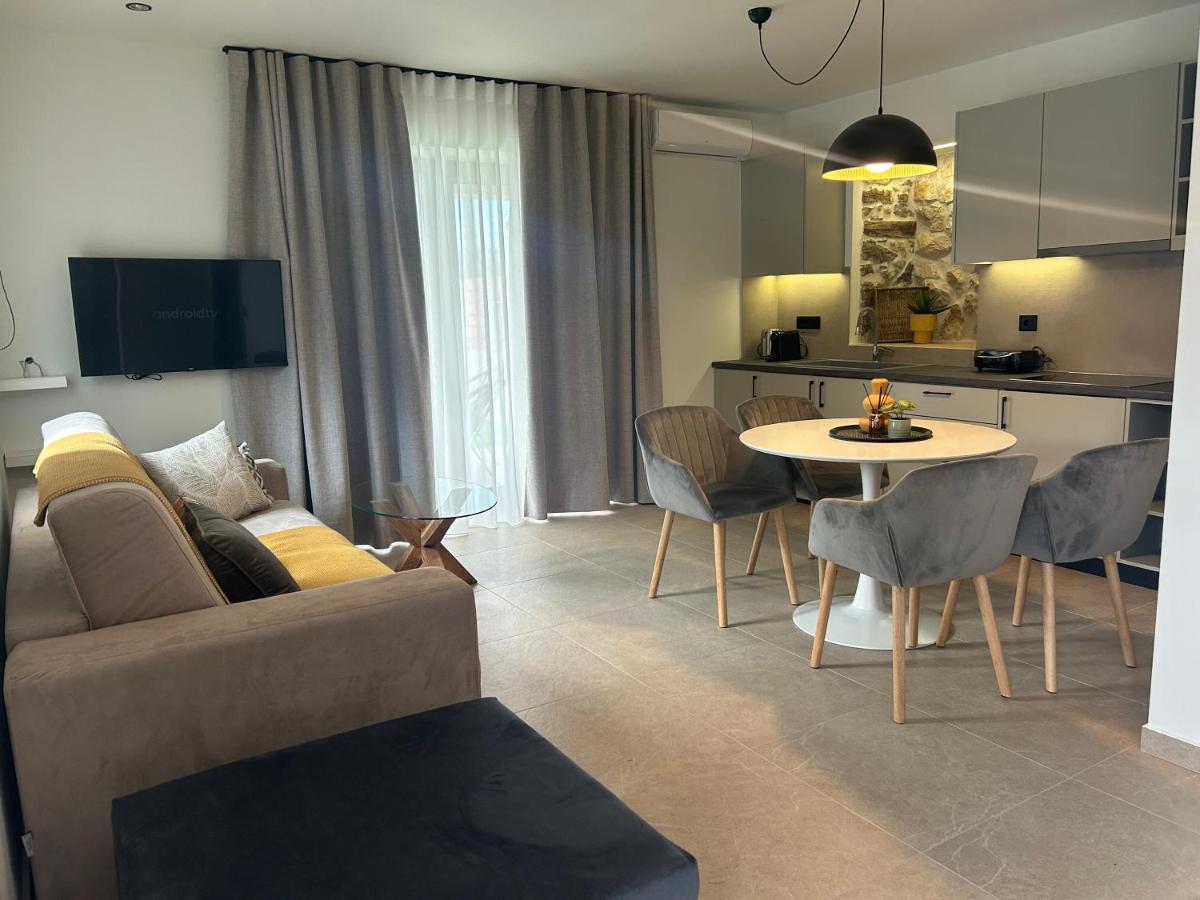 Piedra Luxury Apartments Nafplio Ngoại thất bức ảnh